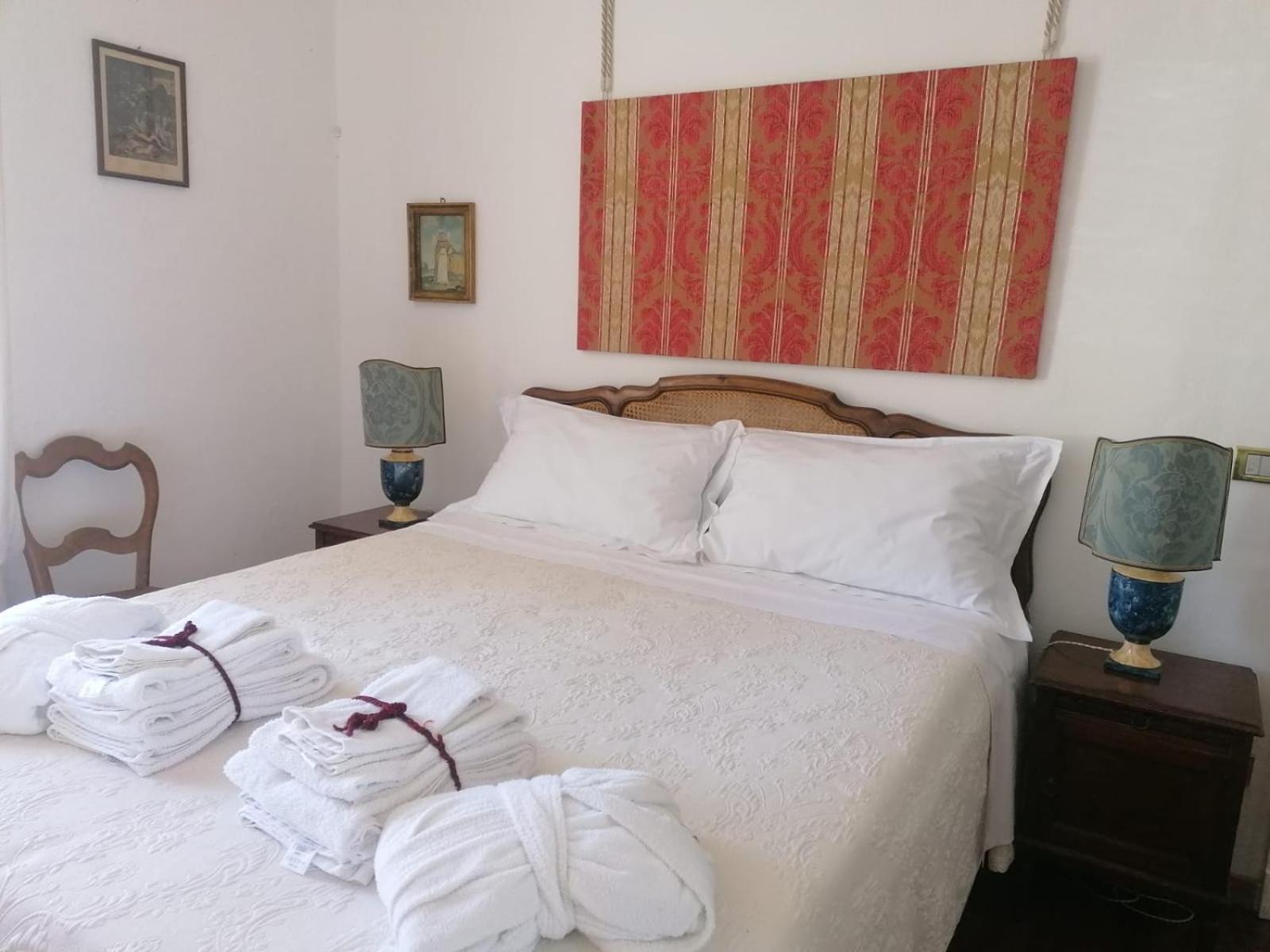 Palazzo Sismonda Bed & Breakfast Corneliano d'Alba Стая снимка